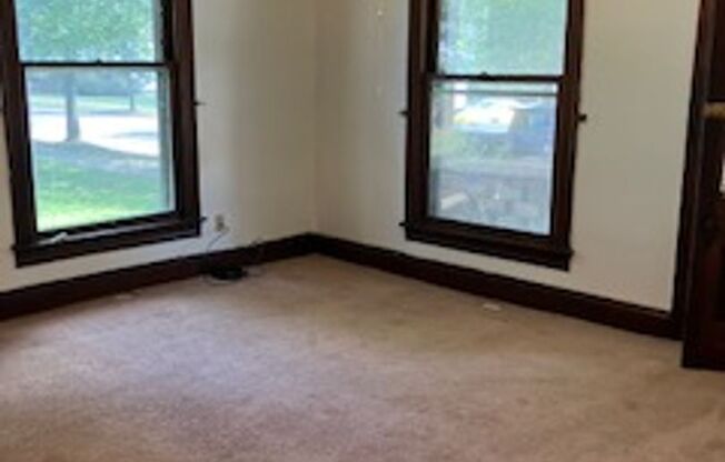 726 West Kirkwood Avenue