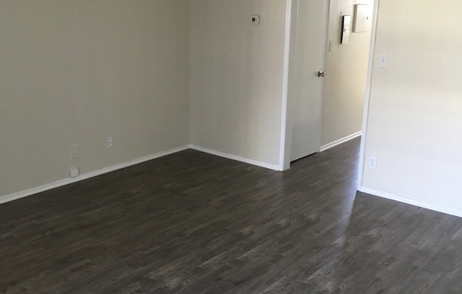 3 beds, 2 baths, 1,400 sqft, $2,898, Unit 237