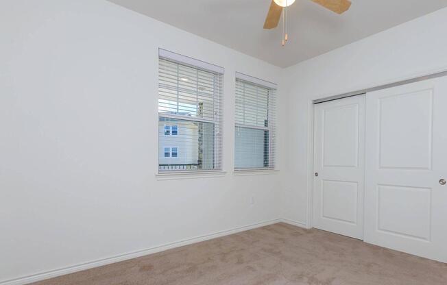 1 bed, 1 bath, 758 sqft, $1,041