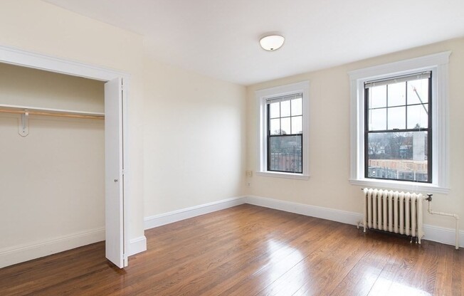 374 Chestnut Hill Ave