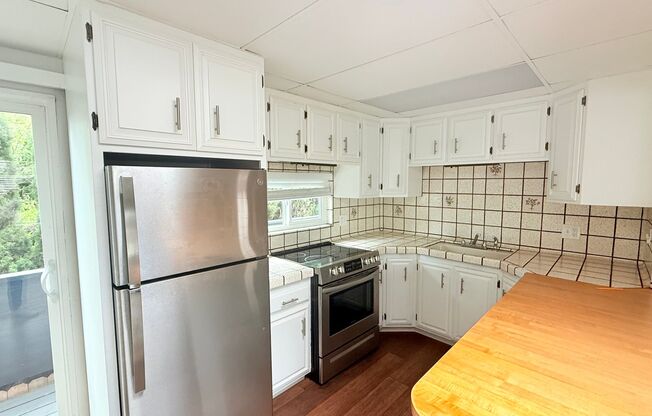 14723 Martell Ave (SPLIT WM BILL WITH TENANTS)