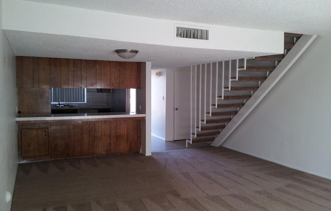 2 beds, 1.5 baths, 1,090 sqft, $1,650, Unit 58