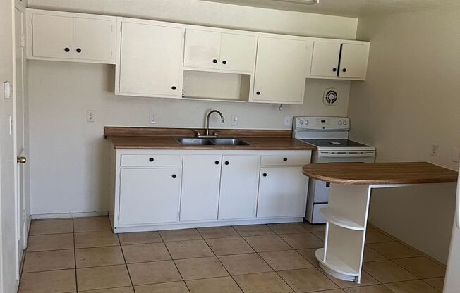 1 Bedroom 1 Bath In Central Las Vegas