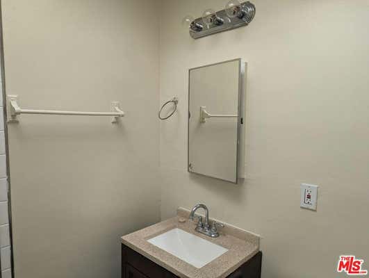 Studio, 1 bath, 400 sqft, $1,199, Unit 12