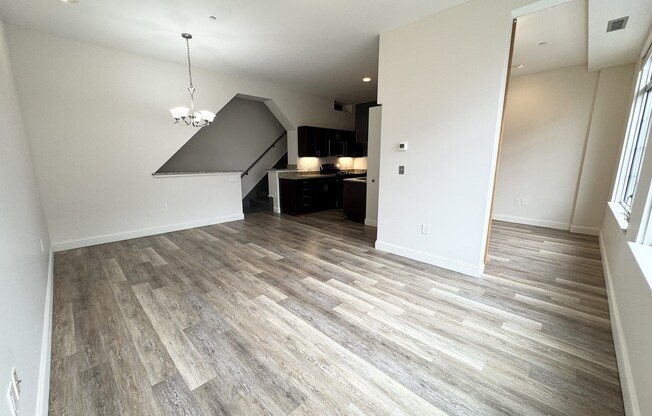 2 beds, 1 bath, 855 sqft, $4,200, Unit 518