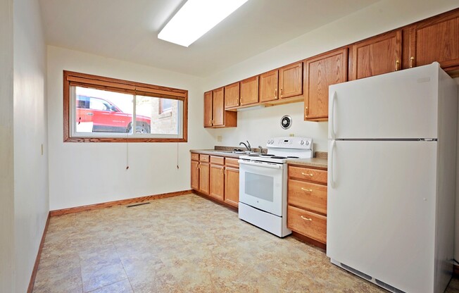 509 11th Avenue NE 4-Plex in Residential Neighborhood