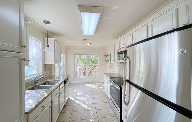 3 Bedroom Condo Located off Jefferson Hwy - Near Bocage and Whole Foods