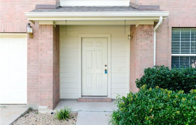 Large home in highly sought after area in Wylie!