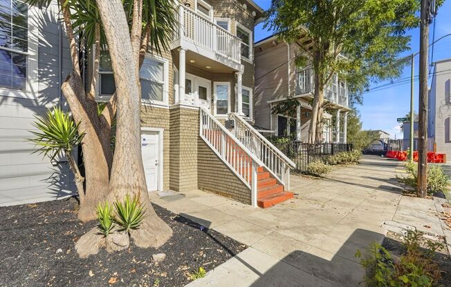 2535 FILBERT ST