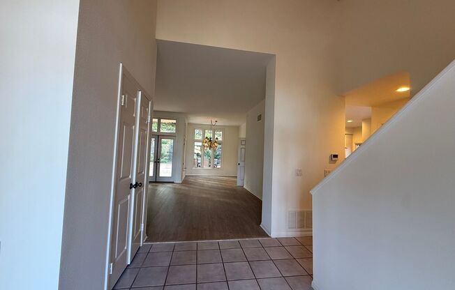 Spacious 3-Bedroom, 2.5-Bath Home for Rent in Del Mar