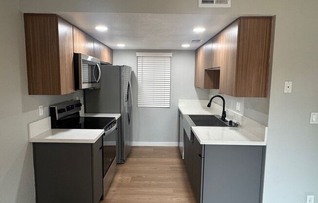 2 beds, 1 bath, 875 sqft, $2,495, Unit 2