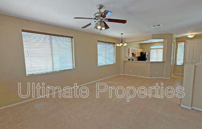 7324 W GLOBE AVE