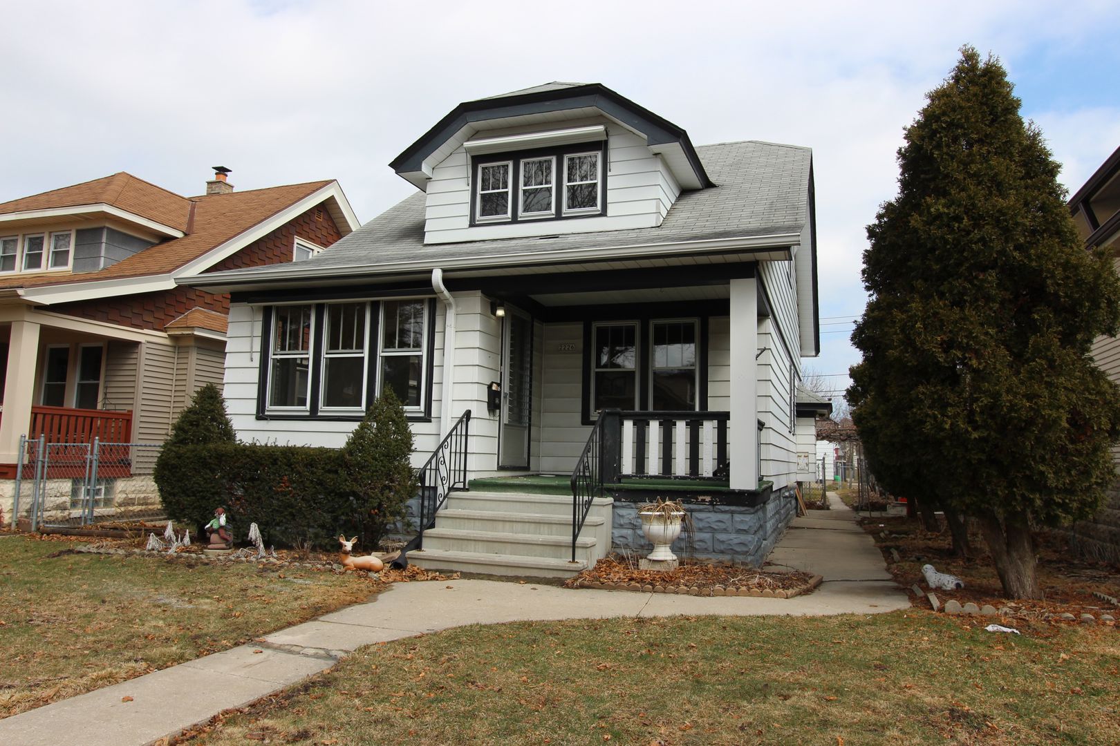 3 Bedroom 1.5 Bath West Allis House for Rent