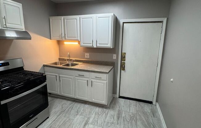 1 bed, 1 bath, $1,500, Unit 1123-1E