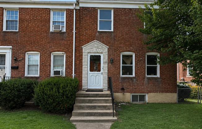 2956 Cornwall Rd