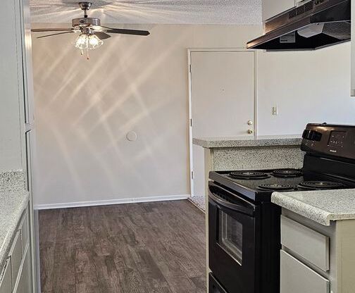 1 bed, 1 bath, 650 sqft, $2,000, Unit 326