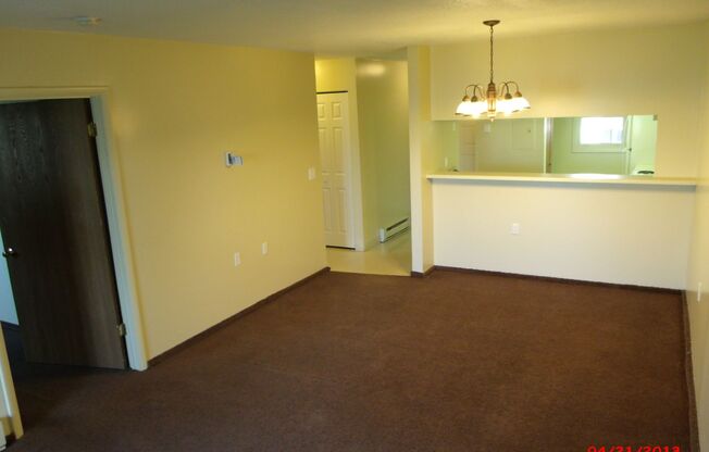 Ontario Village Apartments - Deluxe  2 Bedroom, 1 & 2 bath , Furnished  Apartment Options