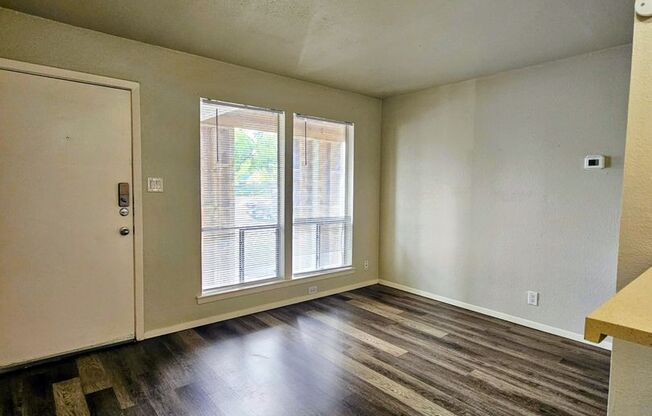1 bed, 1 bath, 420 sqft, $1,350, Unit 110