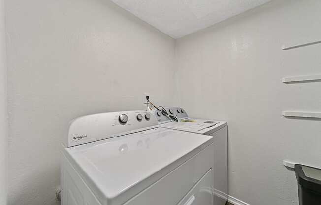 Laundry at Lakeside Apartments, Dallas, TX, 75231