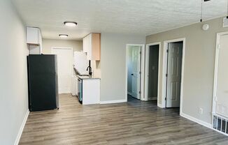 3 beds, 1 bath, 850 sqft, $895, Unit Unit 04