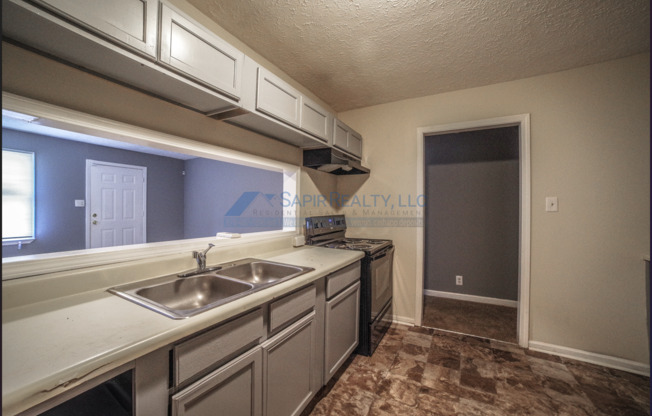 3 beds, 2 baths, 1,020 sqft, $1,350, Unit Unit A