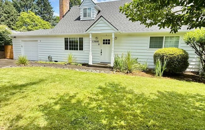 Beautiful Home w/Upgrades Throughout in Lake O~ Great School's, Shopping and Dining~ Don't Miss Out!