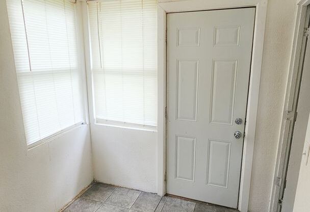 Charming Historic 2-Bedroom Home in Des Moines