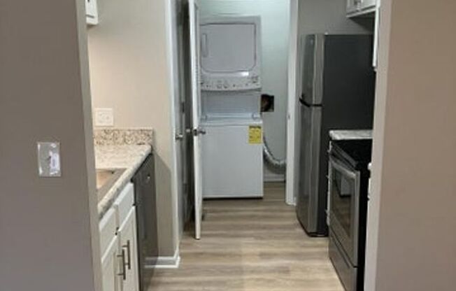 2 beds, 1 bath, $1,350