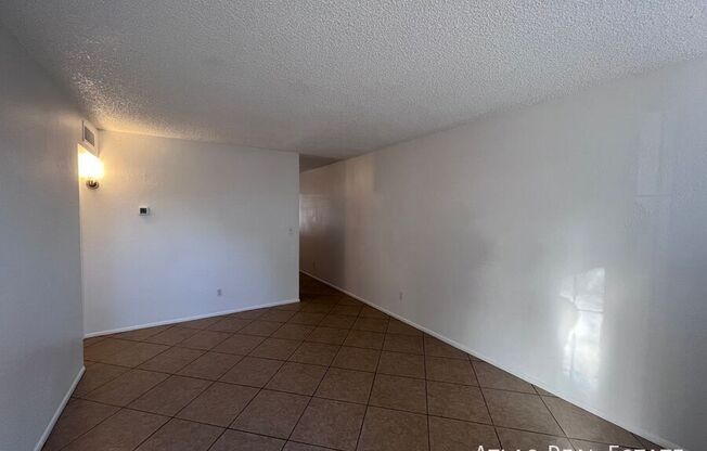 8315 N 61 AVE