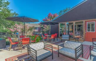 Home - 6 Eleven Lamar - Arlington, TX