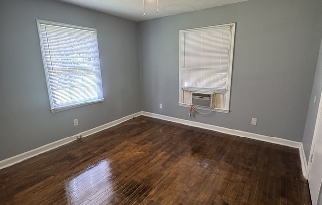 1525 2 CATHERINE SIMMONS AVE