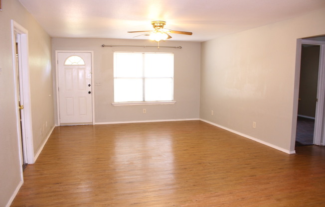 3 beds, 2 baths, $1,700