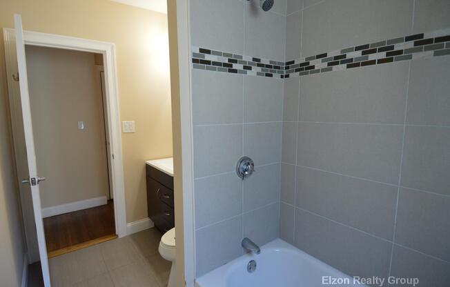 4 beds, 2 baths, $6,920, Unit 1