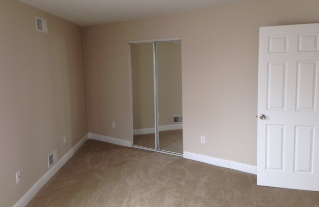 107 - 32 Wyoming Street - 1 East Sycamore Street