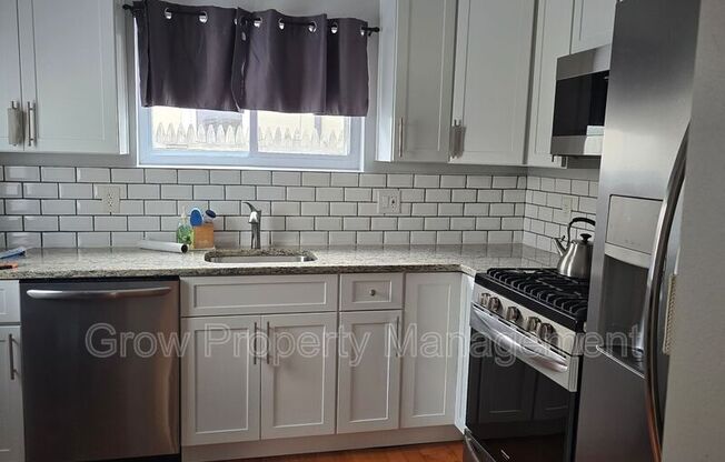 323 CROSS ST