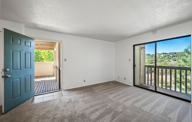 1 bed, 1 bath, 582 sqft, $1,300, Unit Unit 326