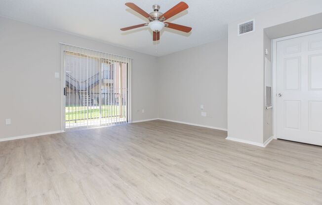 1 bed, 1 bath, 665 sqft, $925