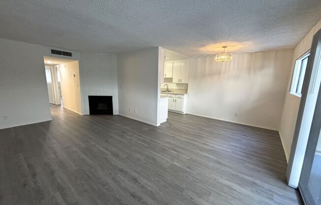 2 beds, 2 baths, $2,195, Unit 107