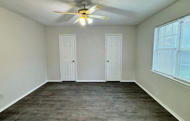 3 beds, 2 baths, $1,225