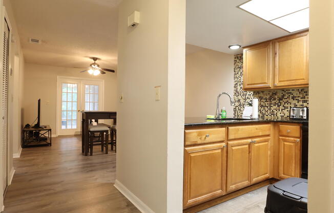 3147 SIR HAMILTON CIR