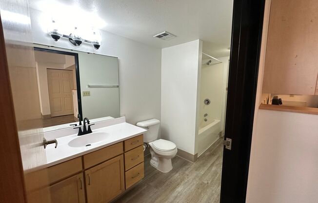 1 bed, 1 bath, 626 sqft, $1,400, Unit 309