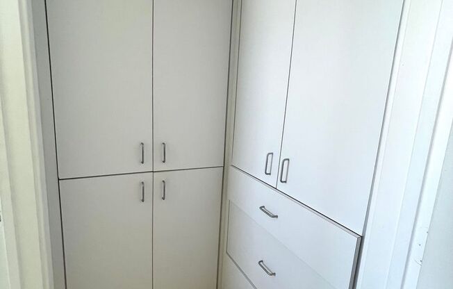Studio, 1 bath, 420 sqft, $1,500, Unit 205