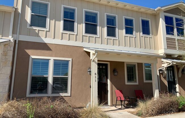 2/2.5/2 Townhome in Town Creek! Fridge, Washer, Dryer Included / Walk to Shopping & Restaurants / NBISD