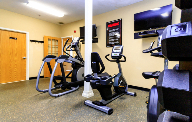 Fitness Center with Free Weights at Southwood Luxury Apartments, North Amityville