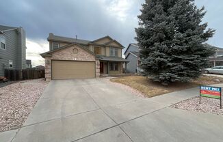 5 beds, 3.5 baths, $2,400