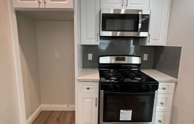 1 bed, 1 bath, $2,200