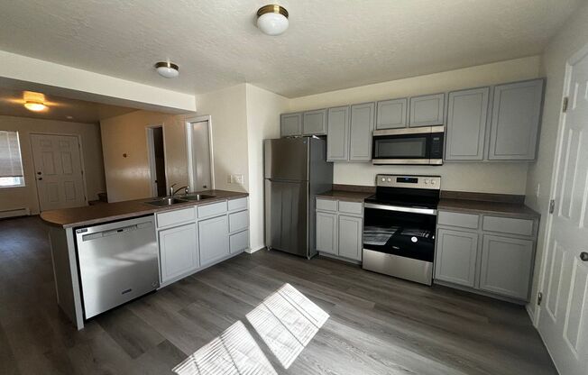 2 beds, 1.5 baths, $1,445, Unit D