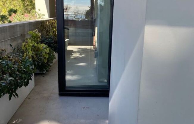 Studio, 1 bath, 489 sqft, $6,000, Unit A105