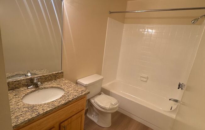 3 beds, 2 baths, 1,152 sqft, $2,300, Unit 14209 #301