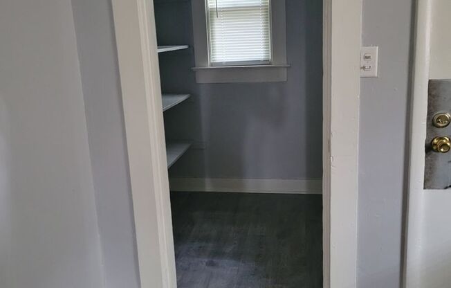 NEW LISTING!! 3 Bedroom 1 Bath